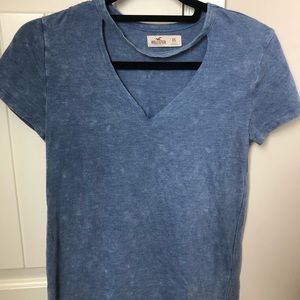 Blue v-neck Hollister top